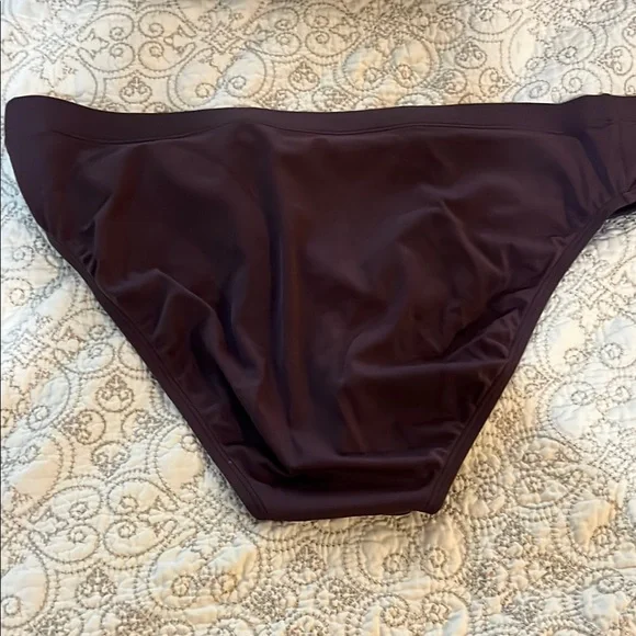 Motherhood Maternity Beige and White Swimwear - Picture 7 of 7